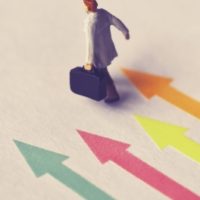 シニアが「会社依存×上司従属」から「人生自立×組織貢献」へとグロースマインドに変わる〜ナラティブキャリアのアンラーニング編〜